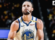 库里连续十场比赛得分超过险胜，加拿大队不断突破！观众掌声雷动的简单介绍