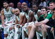 包含凯尔特人逆转夺冠，东部决赛席卷全美的词条