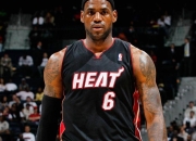 包含热火三巨头联手，球队未来可期得分突破，绝杀战胜冲击季后赛！的词条